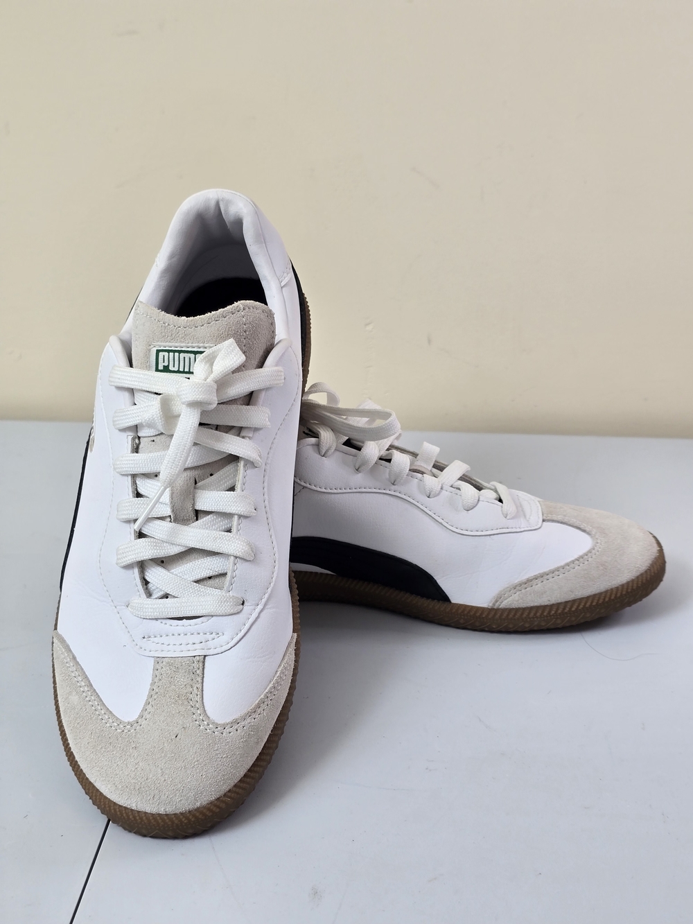 Puma White & Beige Classic Leather Sneaker